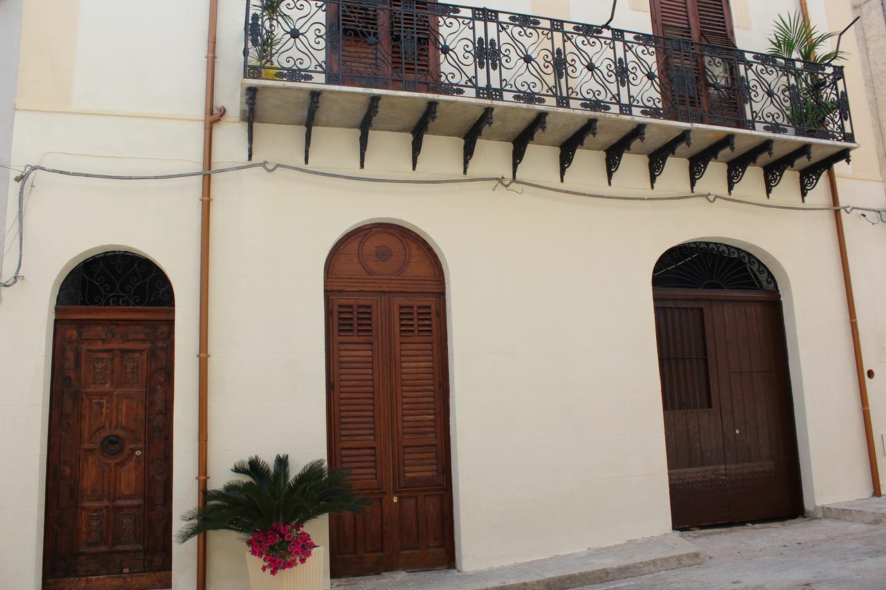 Palazzo Taormina Apartment Castellammare del Golfo Ngoại thất bức ảnh