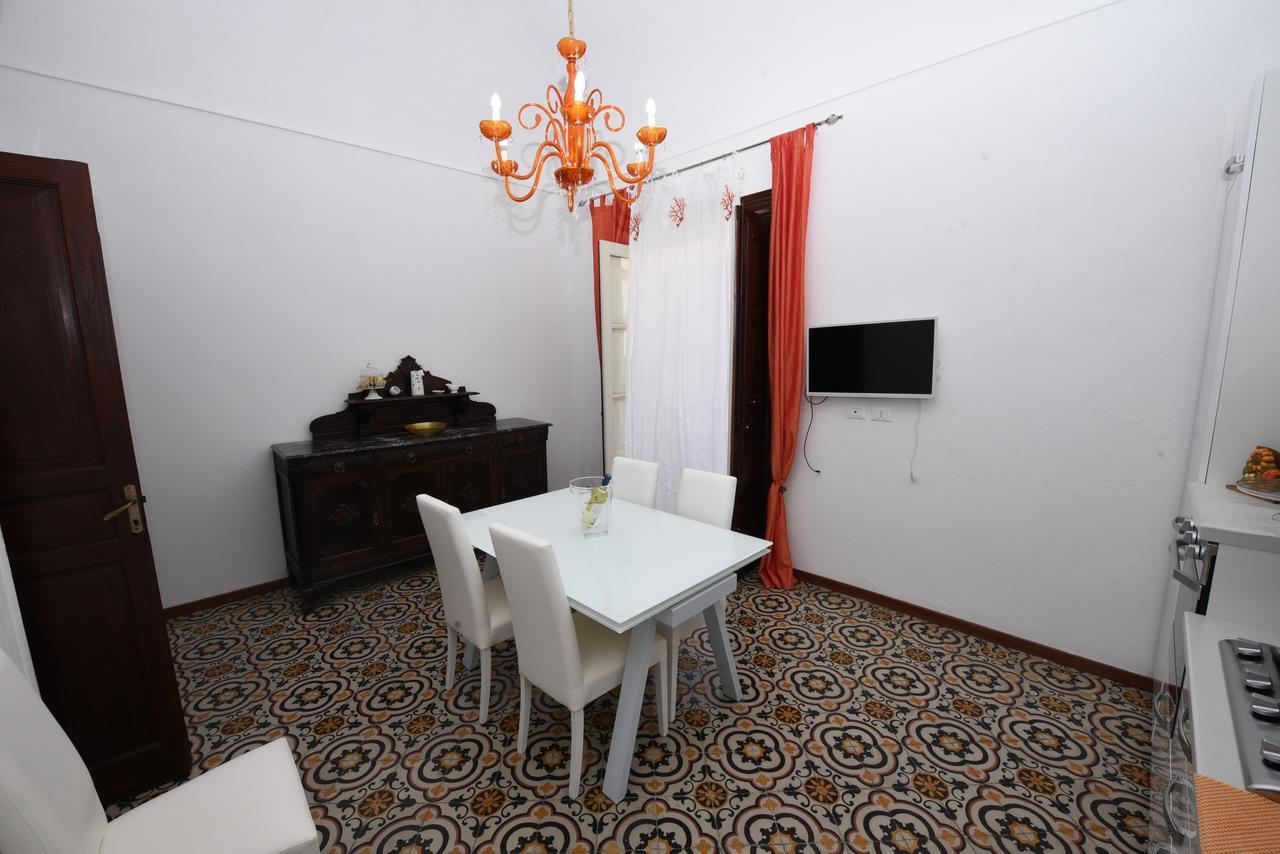 Palazzo Taormina Apartment Castellammare del Golfo Ngoại thất bức ảnh